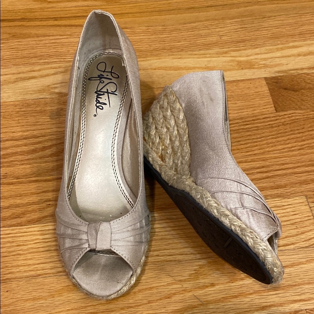Life Stride Tan Espadrille Wedges
